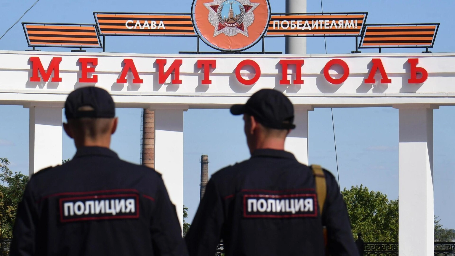 Окупанти навчають школярів Мелітополя цифрової покори та блокують українські медіа