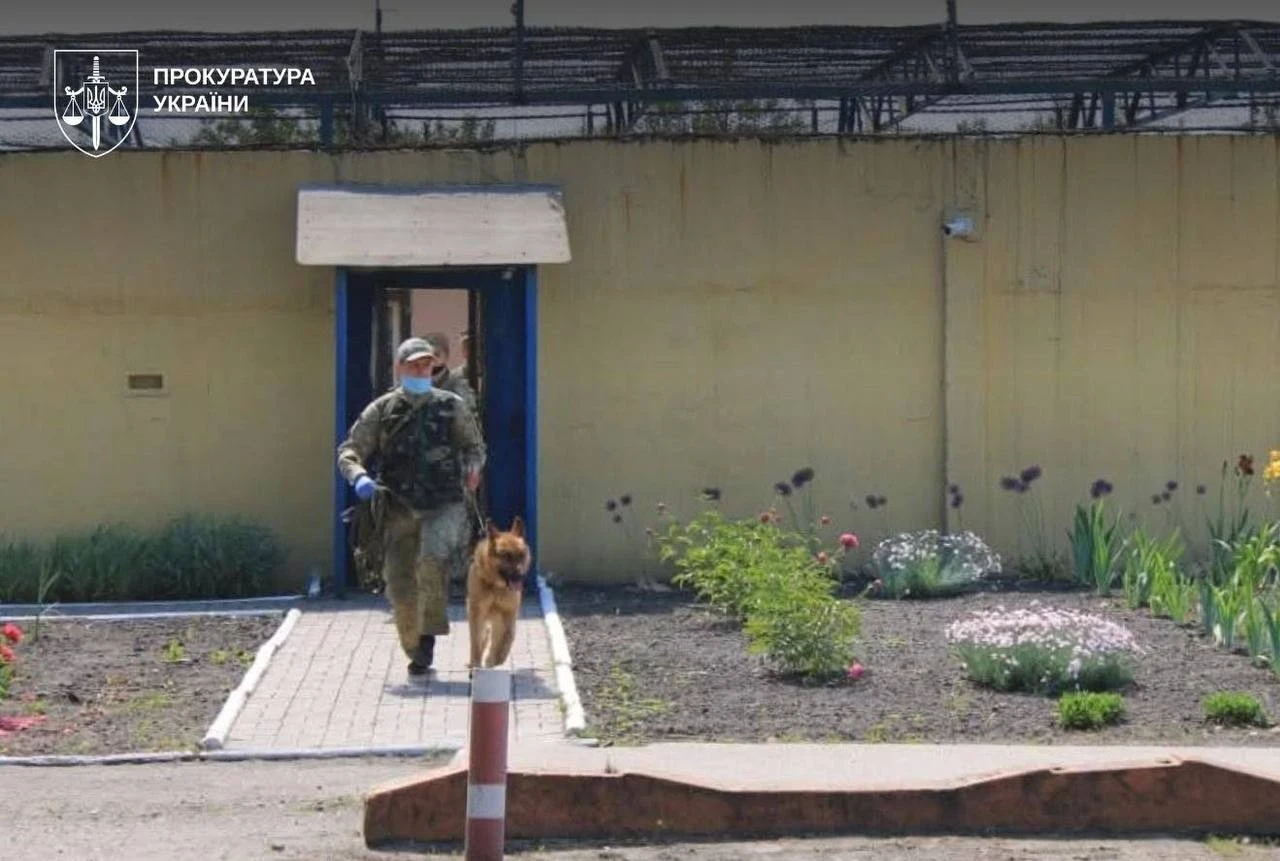 Масштабне зрадництво в Бердянську: понад два десятки колишніх тюремників постануть перед судом