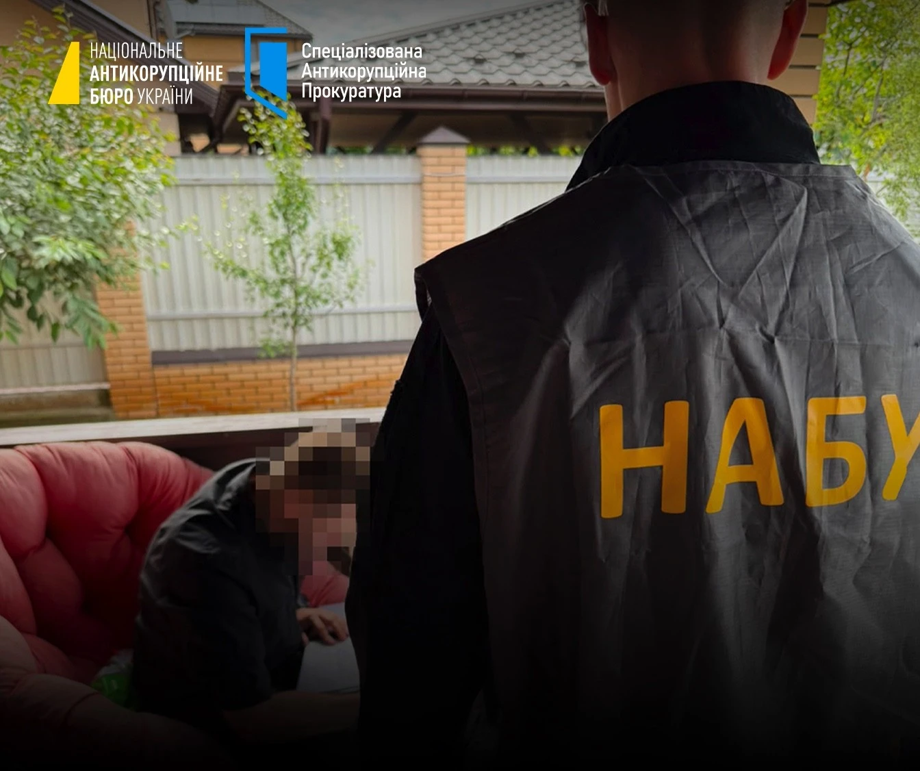 Смертоносний дрон у кабіну: розвідники спалили замаскований російський паливозаправник